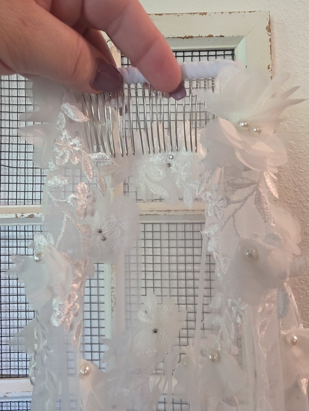Wedding Veil - Picture 5 of 6